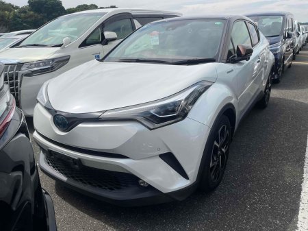 2019 Toyota C-HR SOL HYBRID AUTOMATIC 1.8 PETROL //HIGH SPEC//HALF LEATHER HEATED SEATS//KEYLESS ENTRY//ADAPTIVE CRUISE CONTROL//