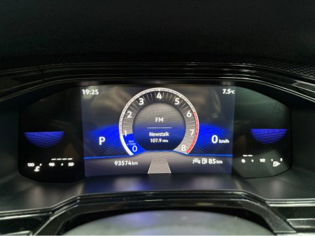 2023 Volkswagen Polo LIFE 1.0 TSI 95BHP D7F 5DR AUTO €19,950 thumbnail