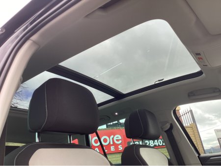 2019 Volkswagen Tiguan - thumbnail 15