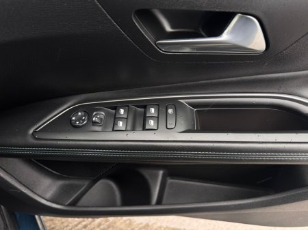 2022 Peugeot 3008 - thumbnail 30