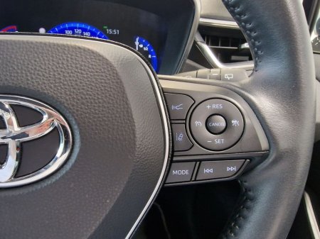 2020 Toyota Corolla Hybrid Luna H/B Automatic €19,950 thumbnail