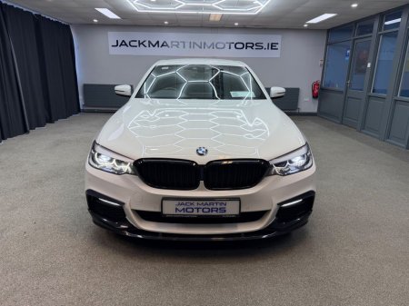 2019 BMW 5 Series - thumbnail 2