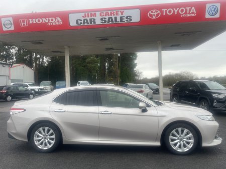 2019 Toyota Camry - thumbnail 8