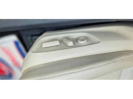 2018 Toyota Camry PLATINUM LUXURY EDITION €19,950 thumbnail