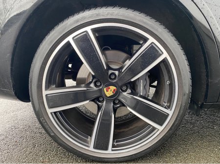 2023 Porsche Cayenne - thumbnail 4