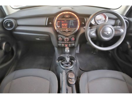 2017 MINI Hatch 1.5 AUTO 5DR *1 YEARS WARRANTY* €15,990 thumbnail