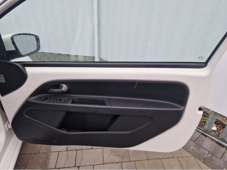 2014 Volkswagen up! 1.0 PETROL AUTO €7,495 thumbnail