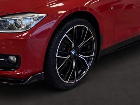 2016 BMW 3 Series - thumbnail 10