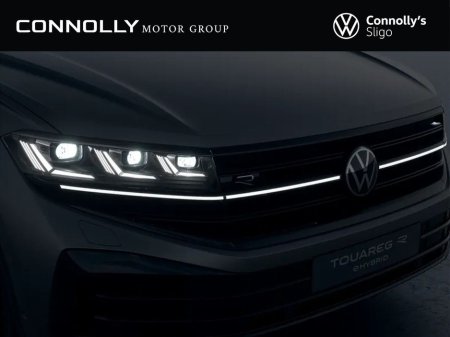 2026 Volkswagen Touareg R 3.0 TSI PHEV 462HP €114,665 thumbnail