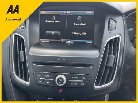 2016 Ford Focus - view 2