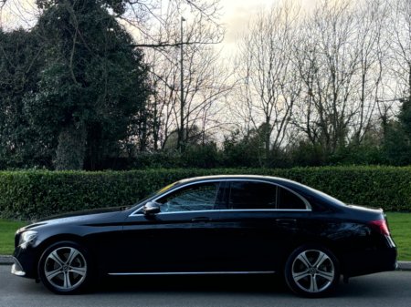 2019 Mercedes-Benz E Class - thumbnail 4