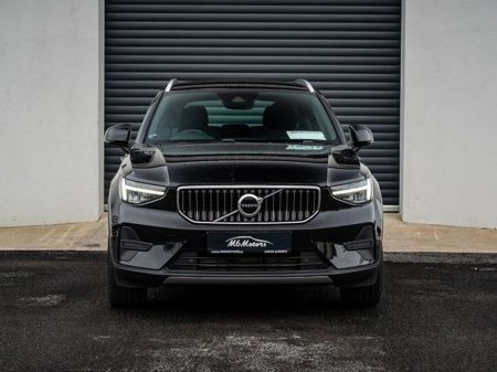 2023 Volvo XC40 RECHARGE T4 CORE €33,450 thumbnail