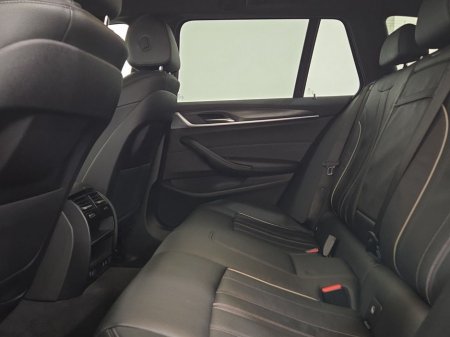 2023 BMW 5 Series - thumbnail 11