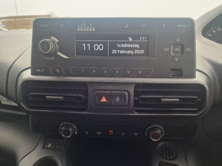 2020 Peugeot Partner - thumbnail 10