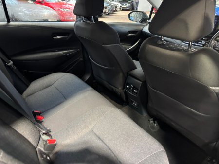 2023 Toyota Corolla LUNA SALOON 4DR AUTO €22,499 thumbnail