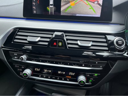 2018 BMW 5 Series 530e M-SPORT PETROL PLUG IN HYBRID 2.0 //HIGH SPEC//REVERSE CAMERA//HEAD UP DISPLAY//LASERLIGHTS// €23,950 thumbnail