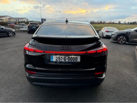 2025 Audi Q4 e-tron 82kwh long Range - S Line Black Ed - Quattro €47,940 thumbnail