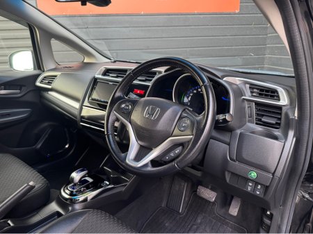 2016 Honda Fit 1.5 HYBRID AUTO €9,995 thumbnail