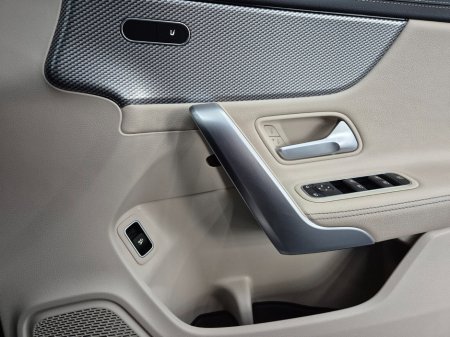 2021 Mercedes-Benz CLA Class - thumbnail 19