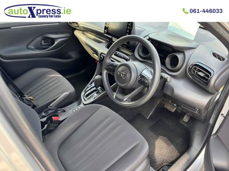 2020 Toyota Yaris 1.5 HYBRID G Automatic, Reversing camera €15,495 thumbnail