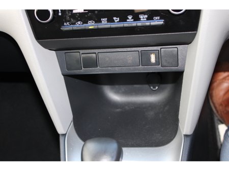 2022 Toyota Yaris Cross 1.5 Hybrid CVT Luna €23,950 thumbnail