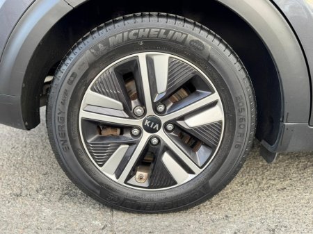 2019 Kia Niro TOP SPEC NCT 09/27 €15,950 thumbnail