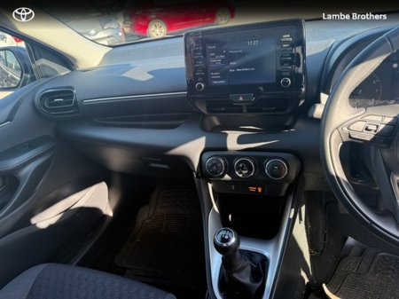 2023 Toyota Yaris - photo 11