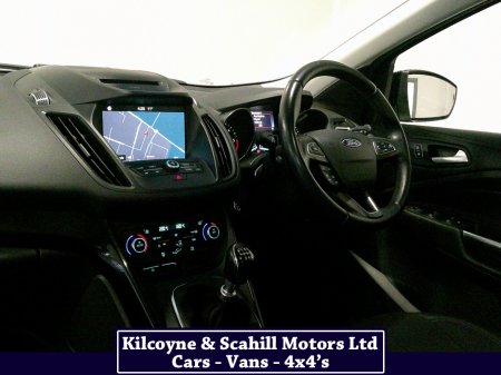 2017 Ford Kuga 2.0 TDCI TITANIUM 2WD 150 150PS 5DR thumbnail