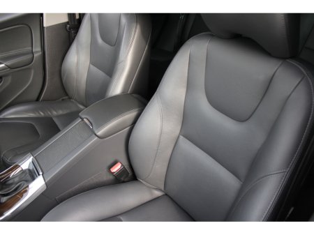 2018 Volvo V60 - thumbnail 23