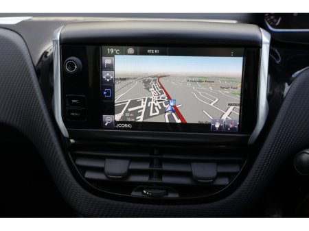 2015 Peugeot 2008 ALLURE Low Mileage Huge Spec €9,495 thumbnail