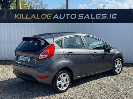 2017 Ford Fiesta - thumbnail 6