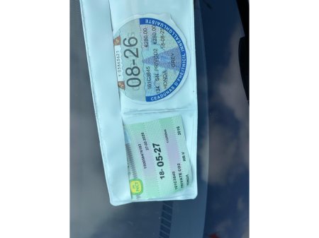 2016 Honda HR-V - thumbnail 2