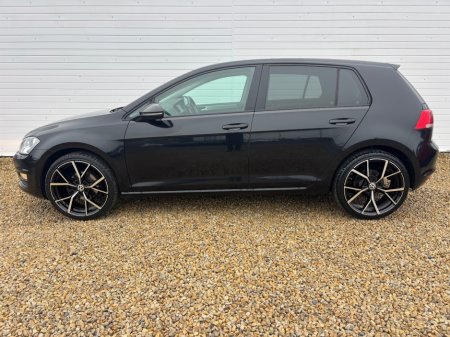 2015 Volkswagen Golf 1.6 TDI MATCH BLUEMOTION 105PS 5 5DR €11,950 thumbnail