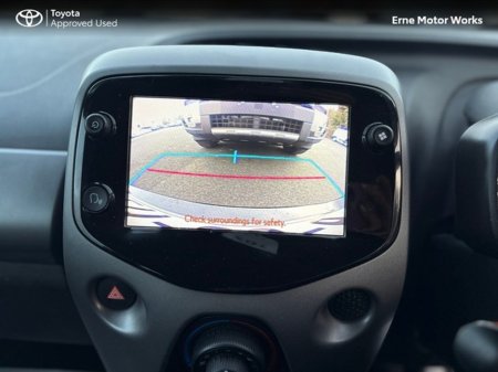 2021 Toyota Aygo AYGO 1.0 5 DR X-PLAY €14,950 thumbnail