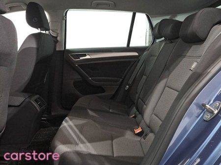 2016 Volkswagen Golf - thumbnail 10