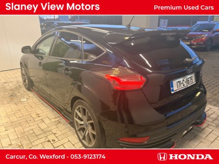 2017 Ford Focus ST2 2.0 TDCI 180PS M6 FWD 4DR €16,950 thumbnail