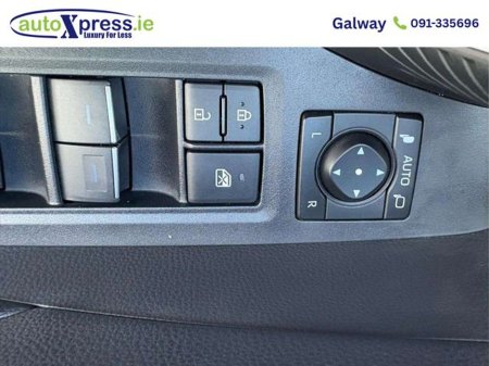 2022 Toyota Rav4 - view 3