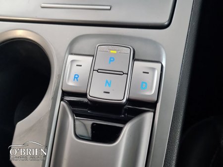 2020 Hyundai Kona Kona EV Premium 64 kWh thumbnail