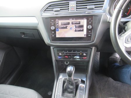 2022 Volkswagen Tiguan - thumbnail 15