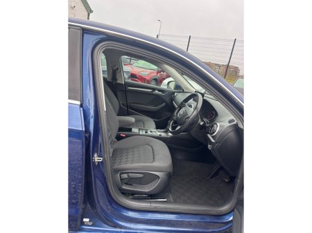 2015 Audi A3  €14,950 thumbnail