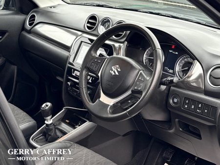 2020 Suzuki Vitara SZ5 1.4 Petrol Hybrid Manual - High Spec €18,450 thumbnail