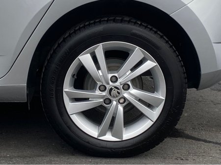 2019 Skoda Fabia AMBITION 1.0 Tiny Mileage €13,900 thumbnail