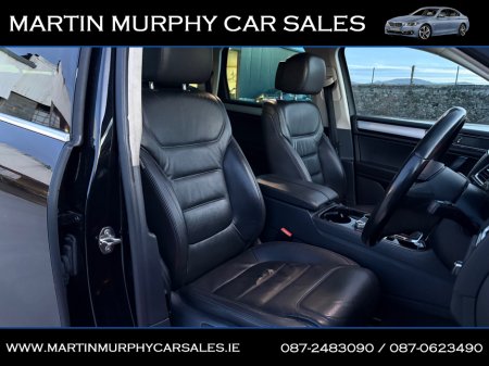 2015 Volkswagen Touareg - thumbnail 14