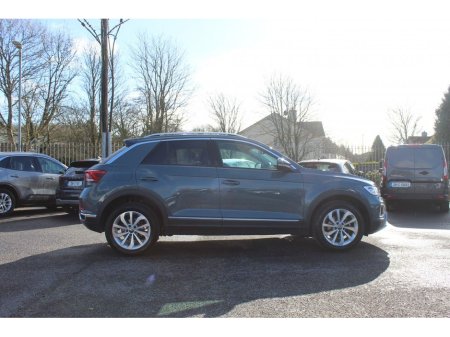 2024 Volkswagen T-Roc 1.0 TSI 110HP Style €29,950 thumbnail