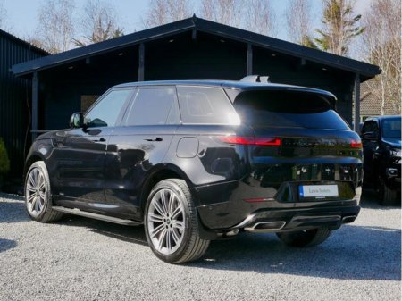 2026 Land Rover Range Rover Sport - thumbnail 4