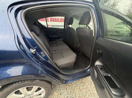 2016 Toyota Aqua - thumbnail 6