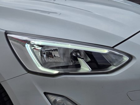 2019 Ford Focus - thumbnail 26
