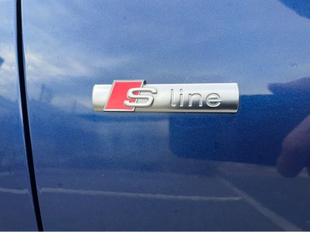 2017 Audi A4 - thumbnail 11