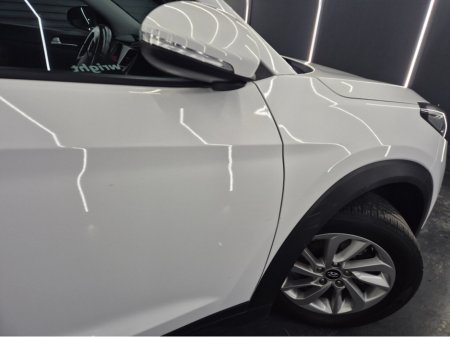 2018 Hyundai Tucson - view 2