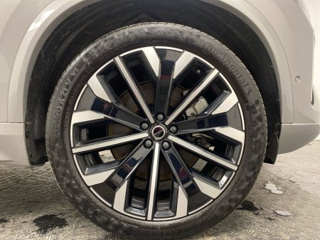 2025 Volvo XC90 - thumbnail 5